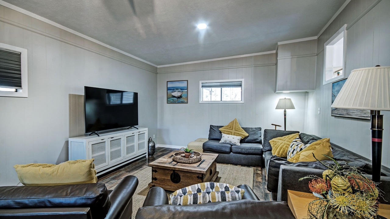 Photo of Livingroom in Ludlow
