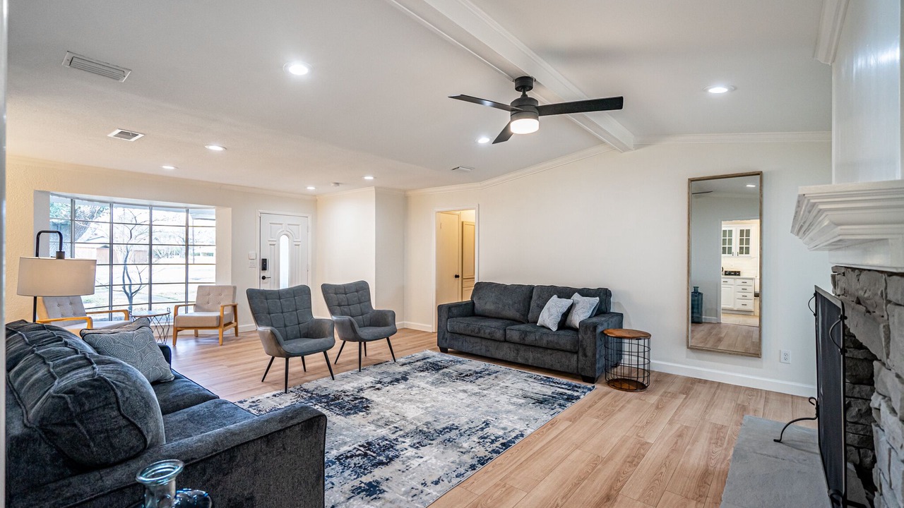 Photo of Livingroom in Richardson
