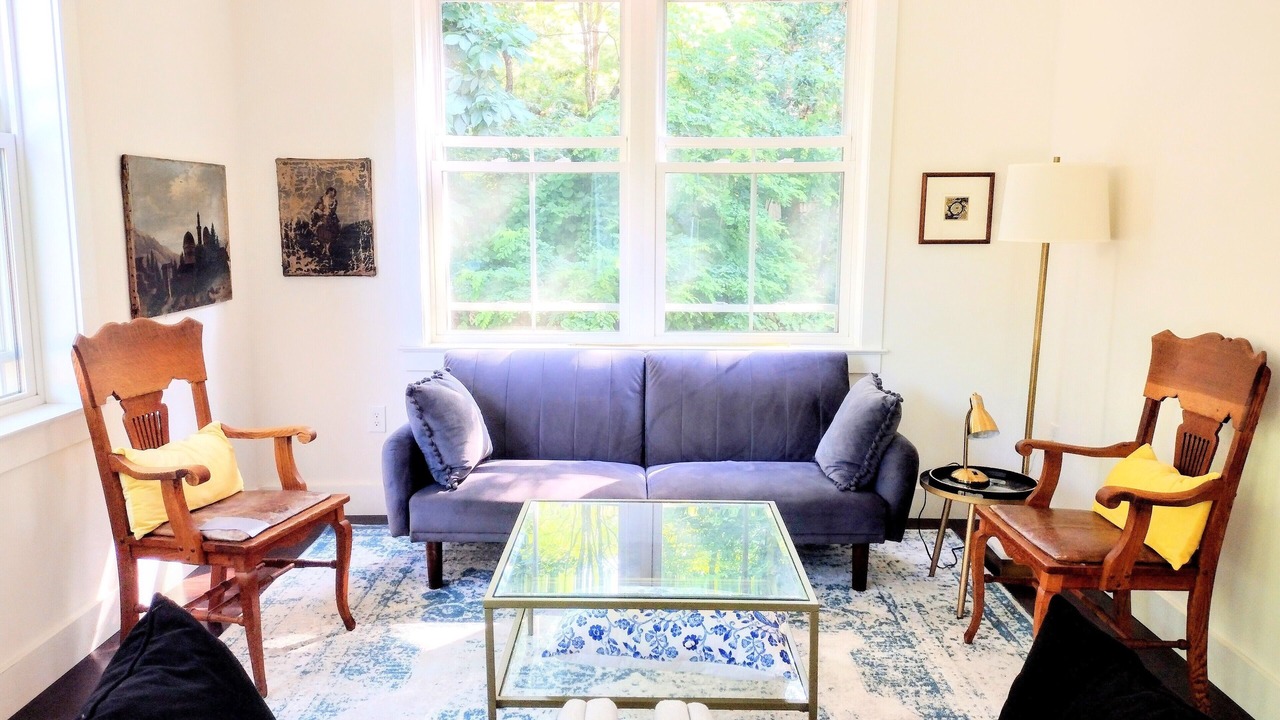 Photo of Livingroom in Southold