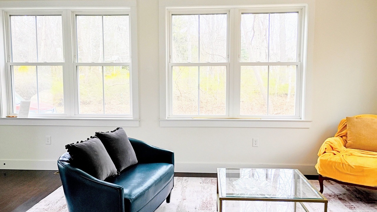 Photo of Livingroom in Southold