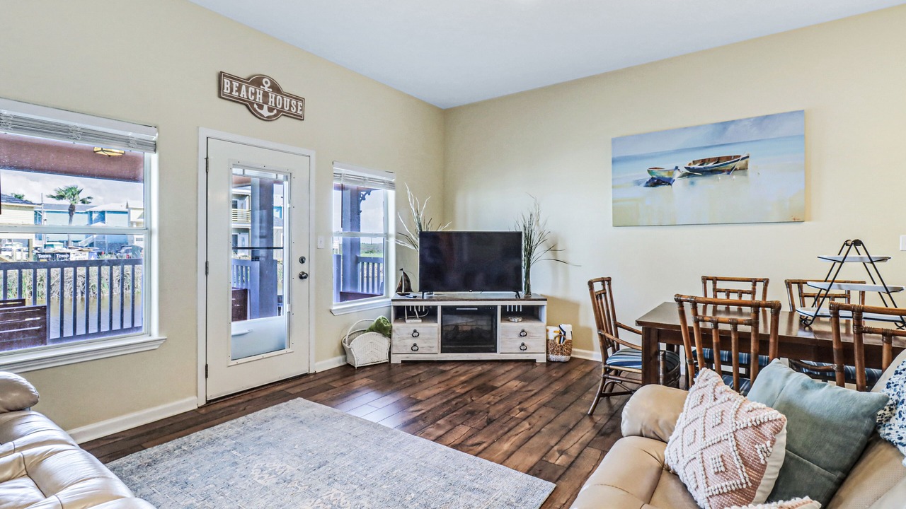 Photo of Livingroom in Bella Vista