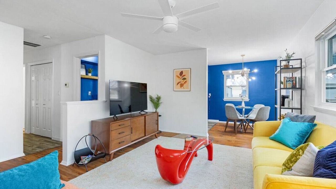 Photo of Livingroom in Orange Prairie