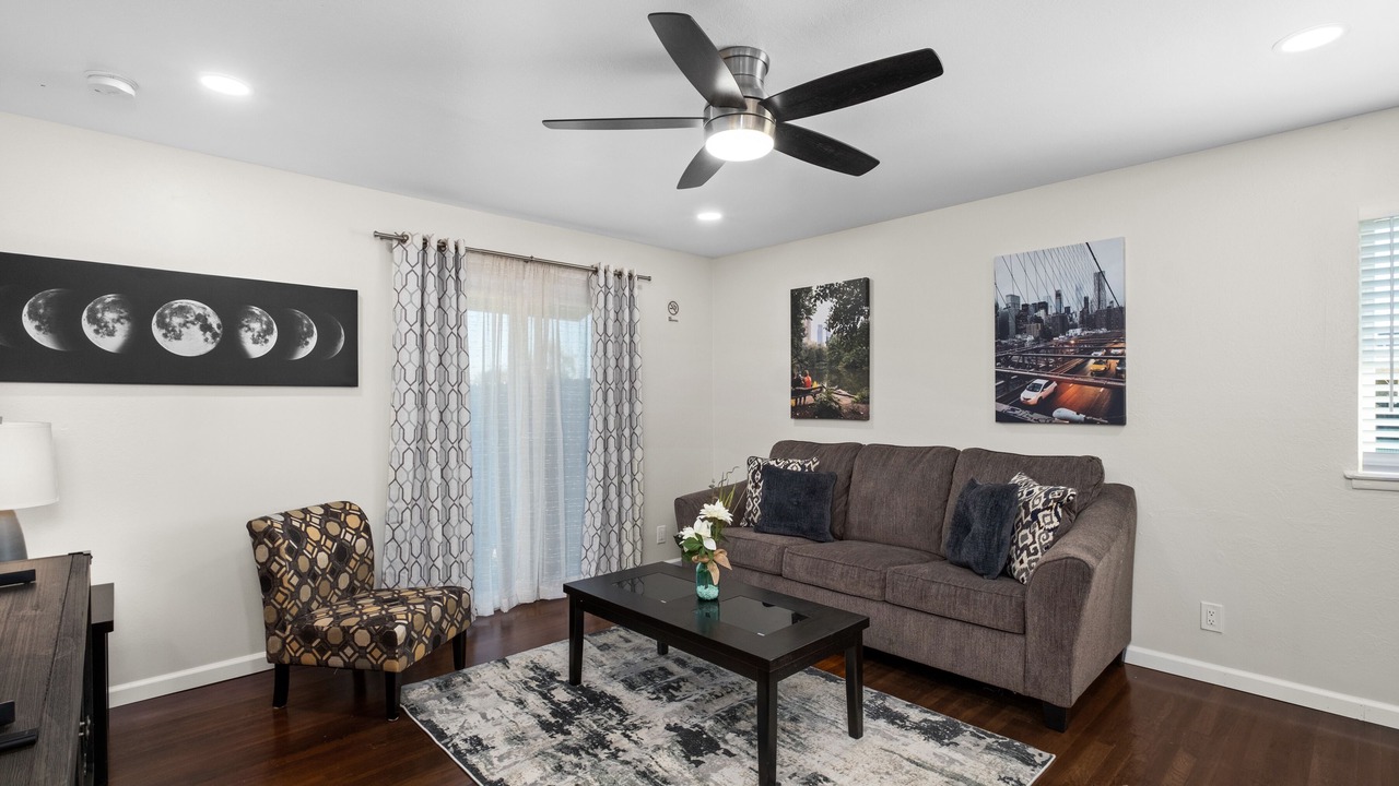 Photo of Livingroom in Fresno