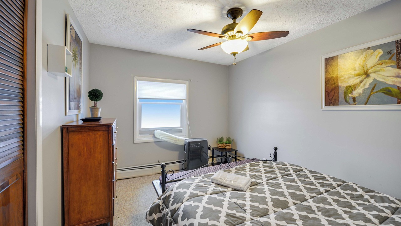 Photo of Bedroom in Seneca Falls