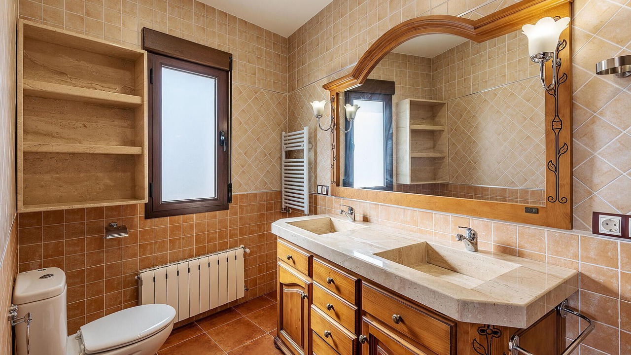 Photo of Bathroom in La Alqueria