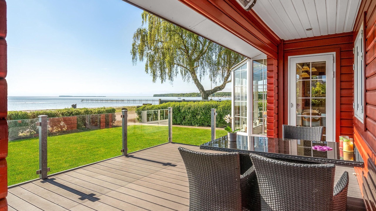 Photo of Others in Bjert