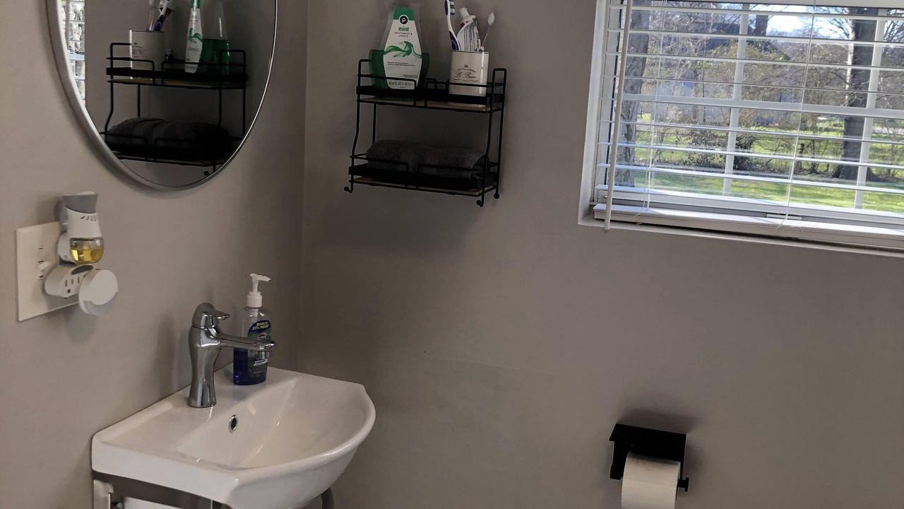 Photo of Bathroom in Chickamauga