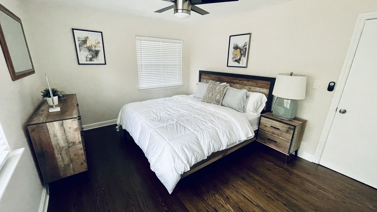 Photo of Bedroom in Briarcliff Heights