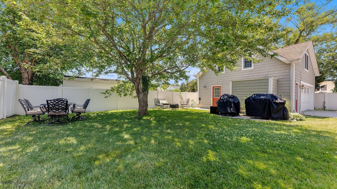 Photo of Outdoor in Village Green