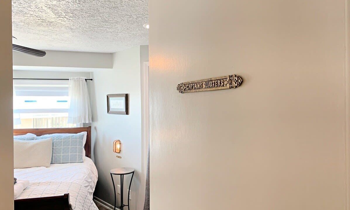 Photo of Bedroom in Pirates Beach