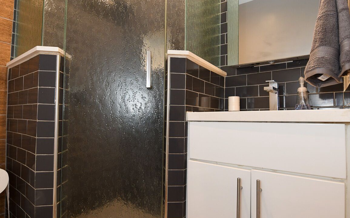 Photo of Bathroom in North Andrews Gardens