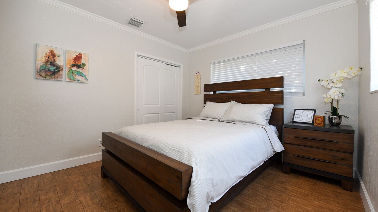 Photo of Bedroom in North Andrews Gardens