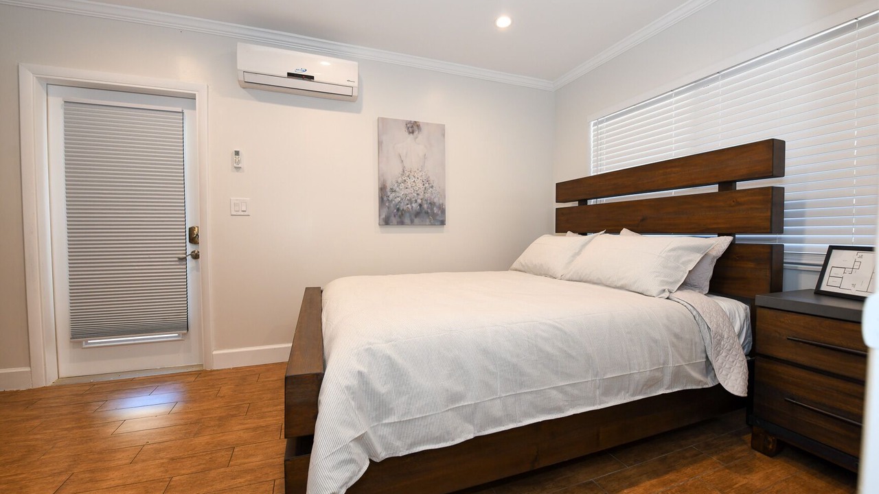 Photo of Bedroom in North Andrews Gardens