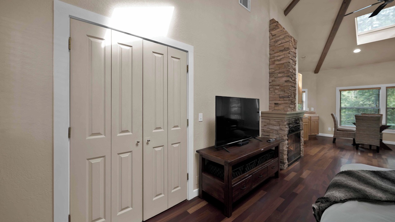 Photo of Bedroom in O'Brien