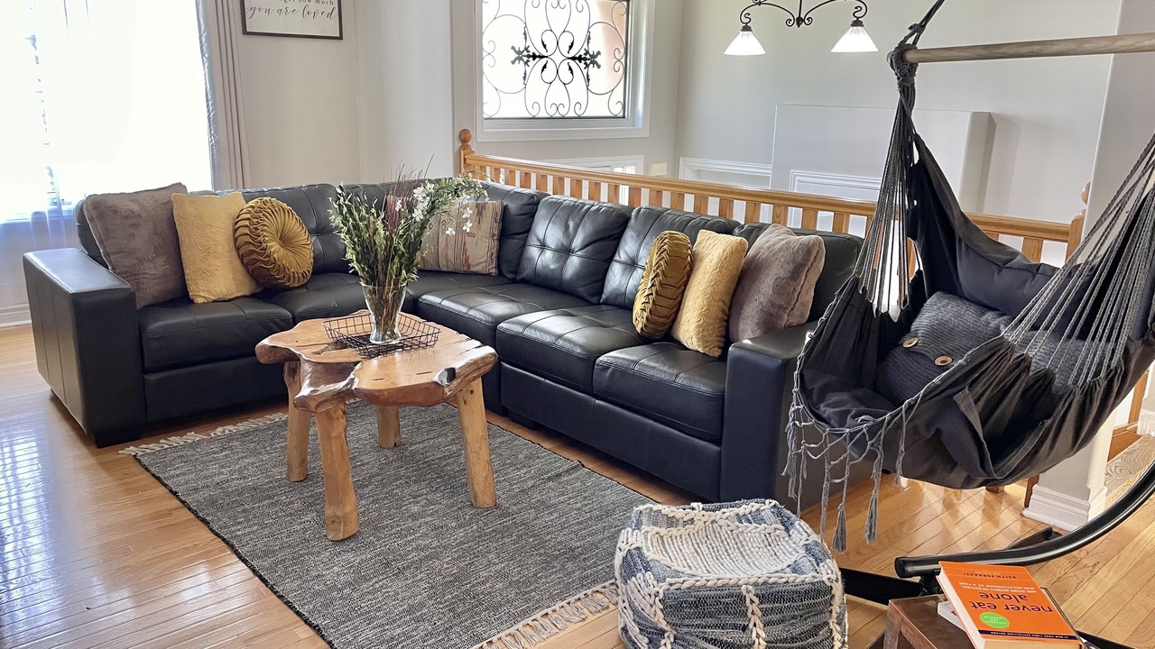 Photo of Livingroom in Innisfil