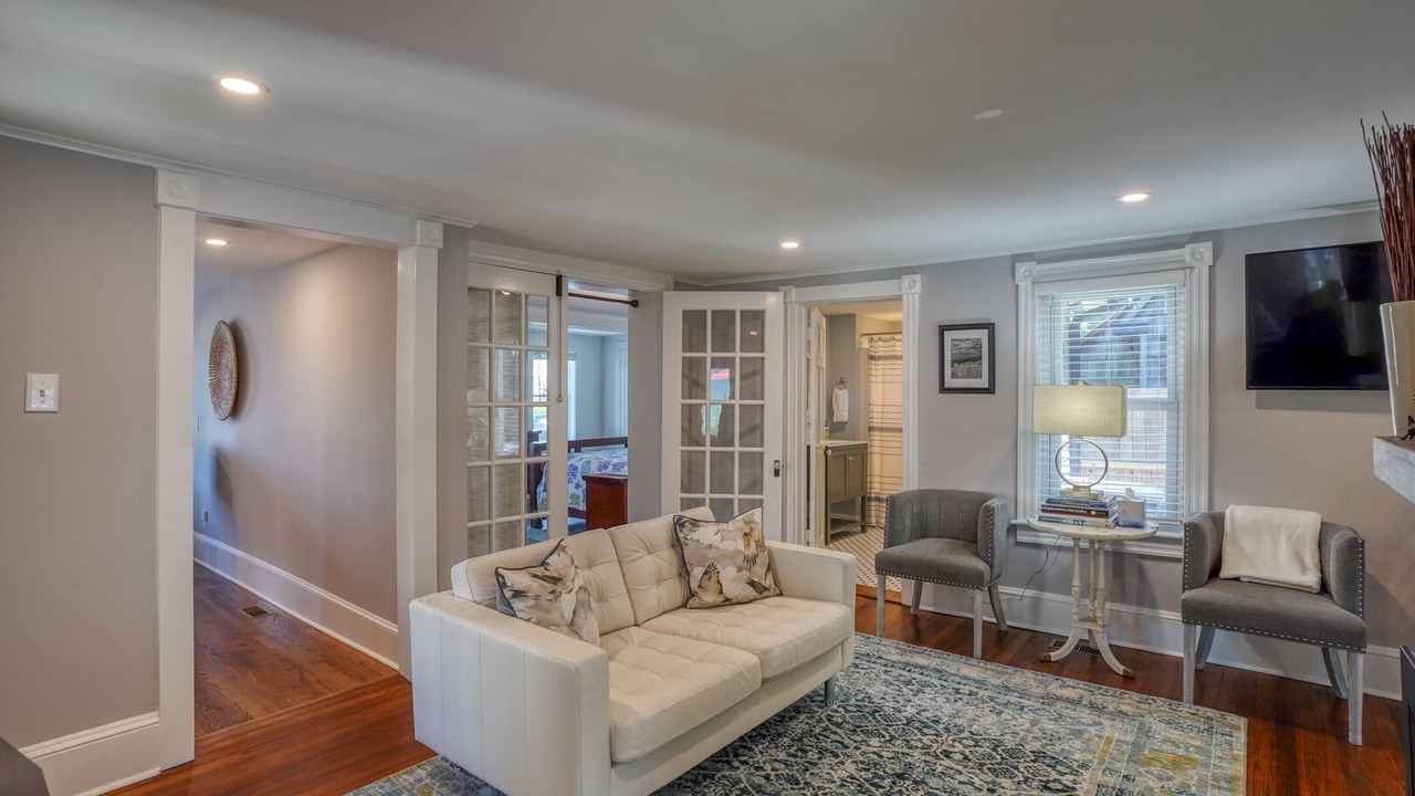 Photo of Bedroom in Historic District