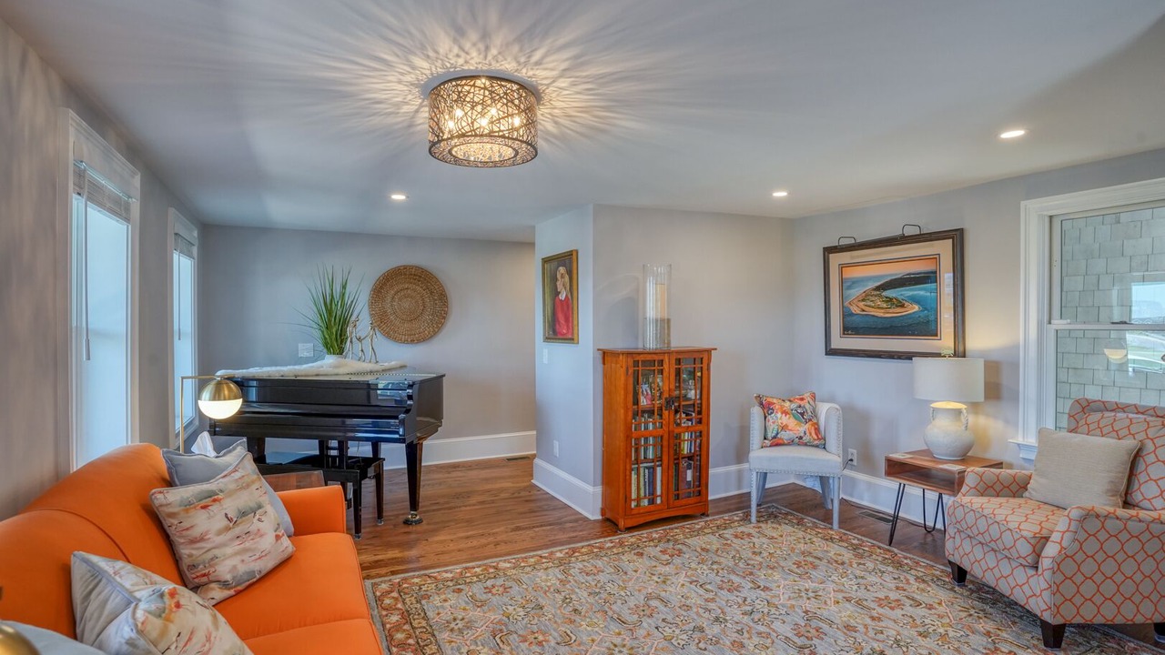 Photo of Bedroom in Historic District