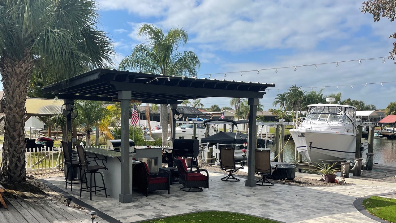 Photo of Others in Apollo Beach