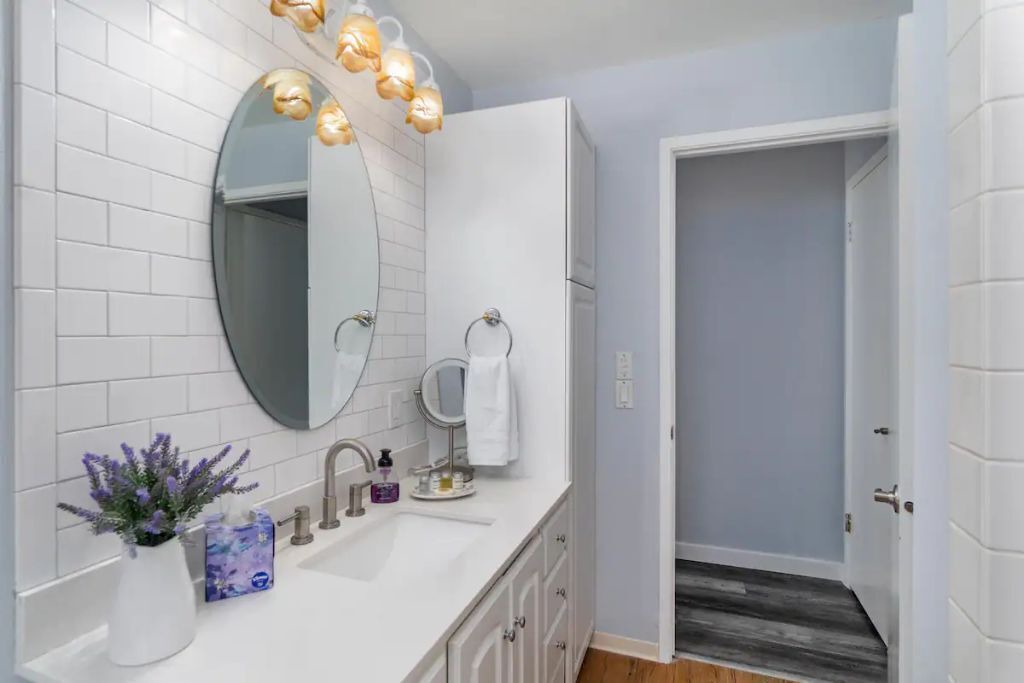 Photo of Bathroom in Anderson Island