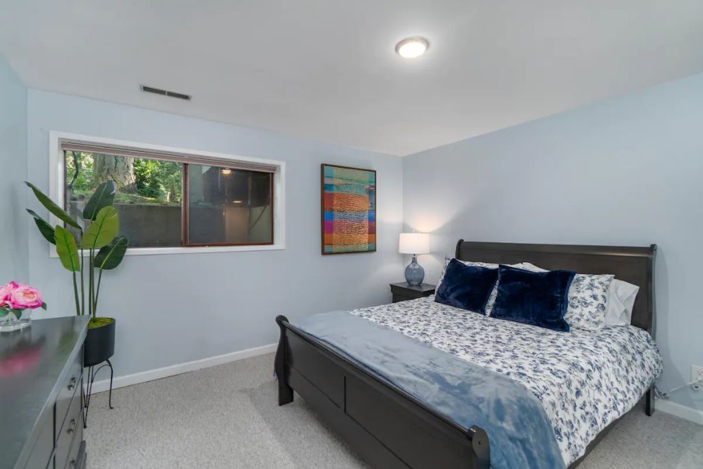 Photo of Bedroom in Anderson Island