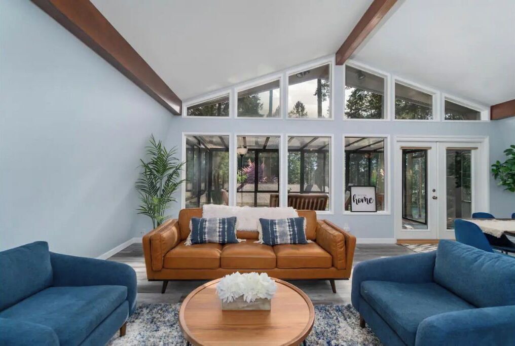 Photo of Livingroom in Anderson Island