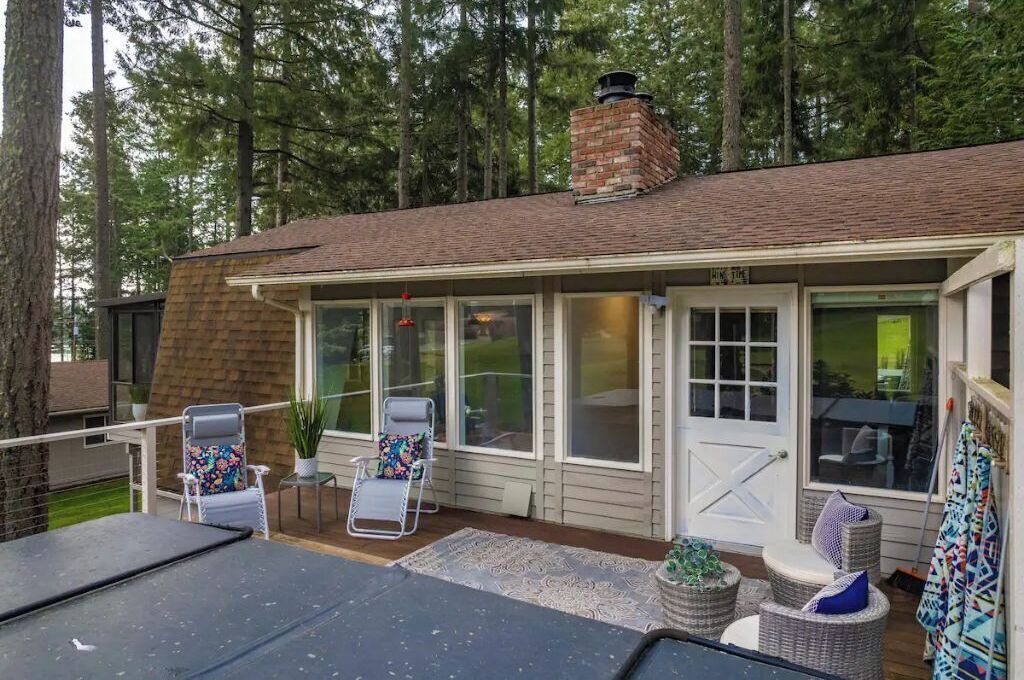 Photo of Patio Balcony in Anderson Island
