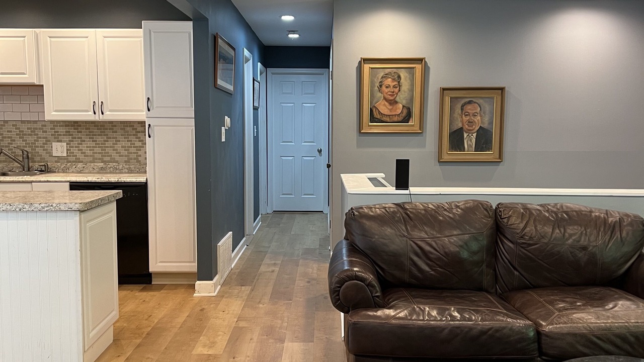 Photo of Livingroom in Saratoga Springs