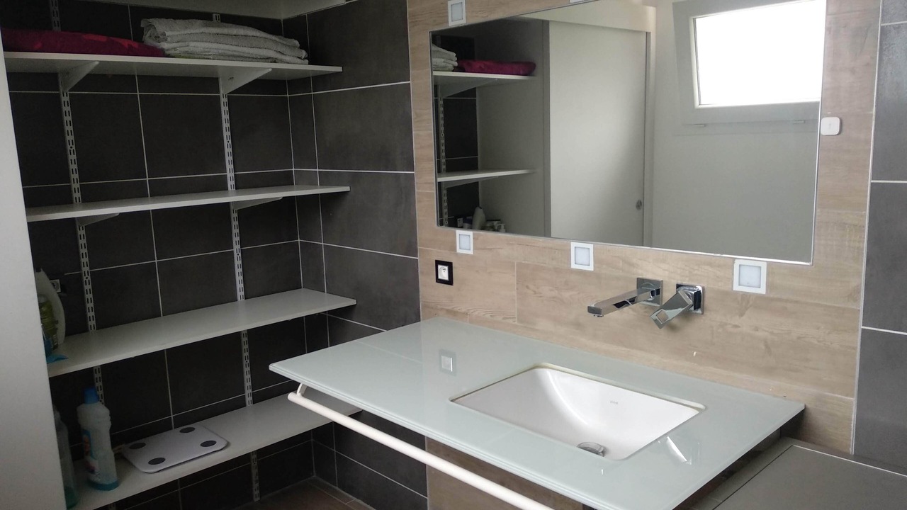 Photo of Bathroom in Alissas