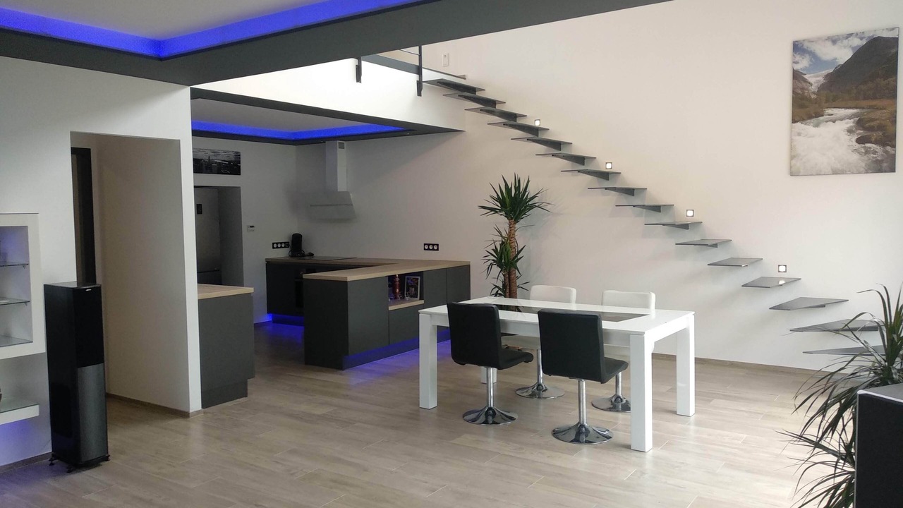 Photo of Others in Alissas