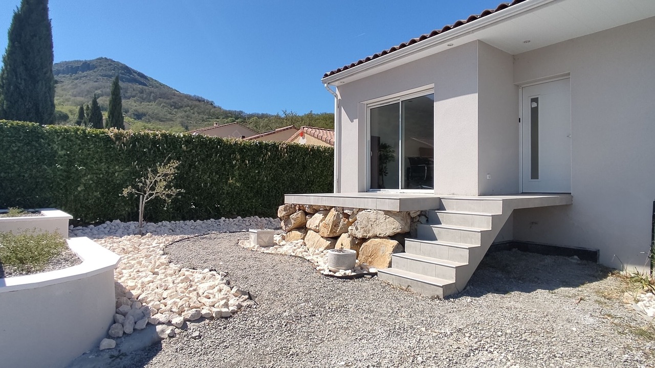 Photo of Outdoor in Alissas