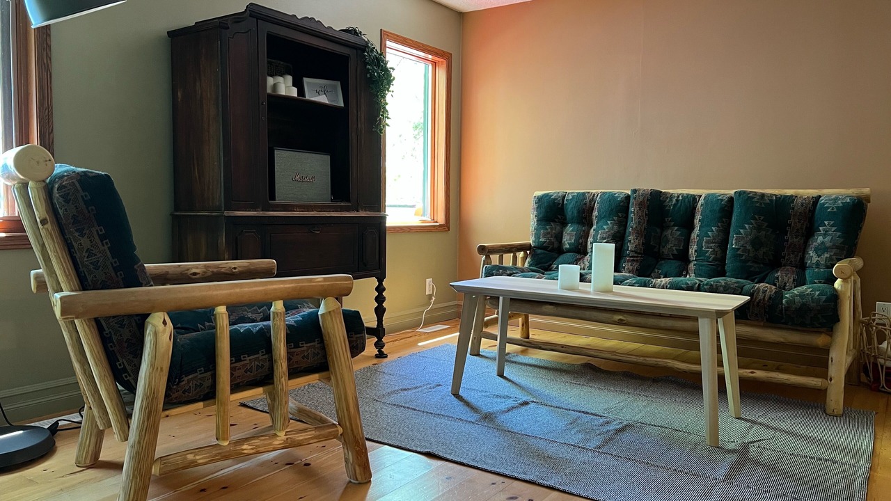 Photo of Livingroom in Kenora