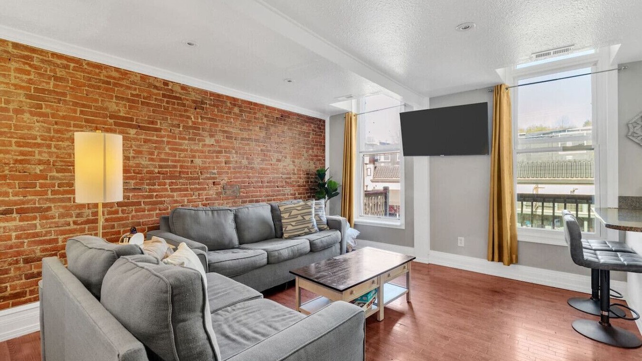 Photo of Livingroom in St. Charles