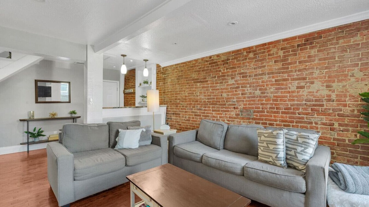 Photo of Livingroom in St. Charles