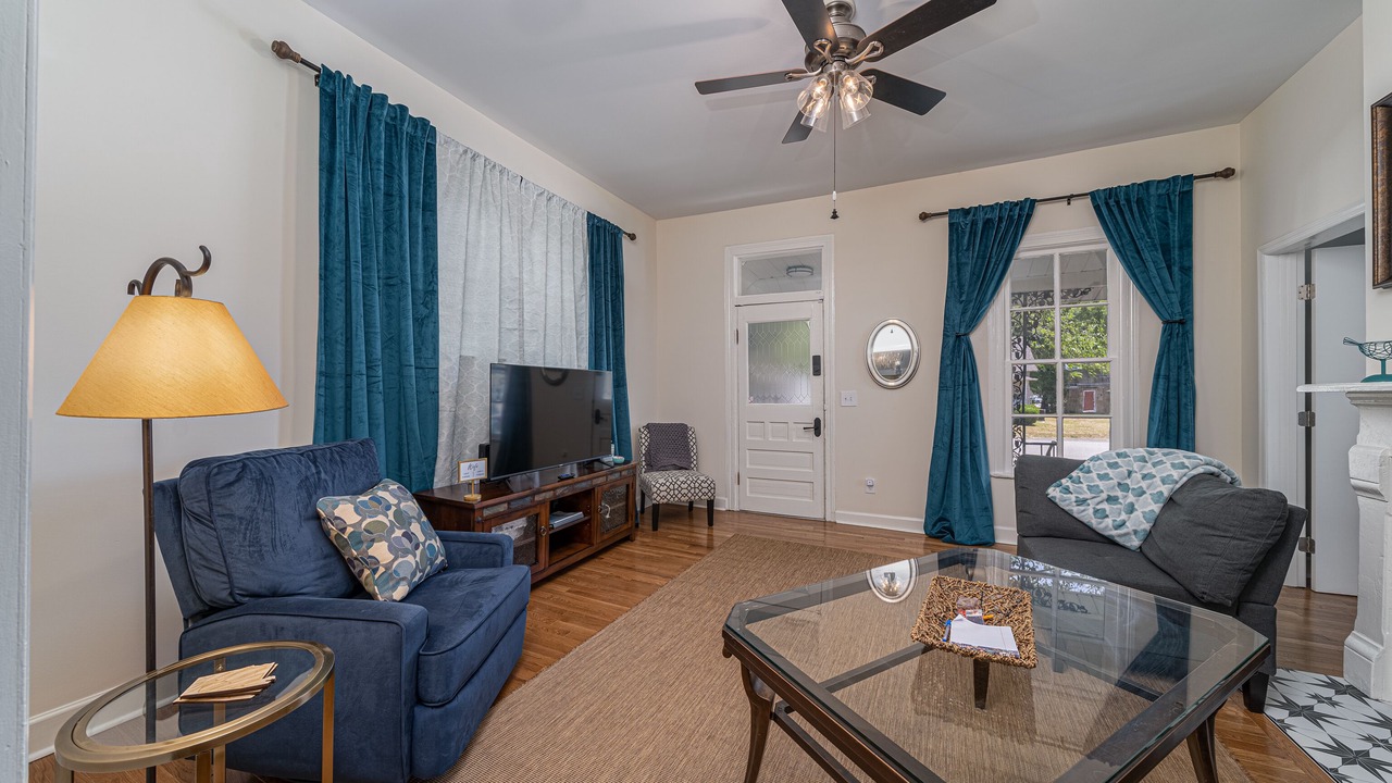 Photo of Livingroom in Huntsville