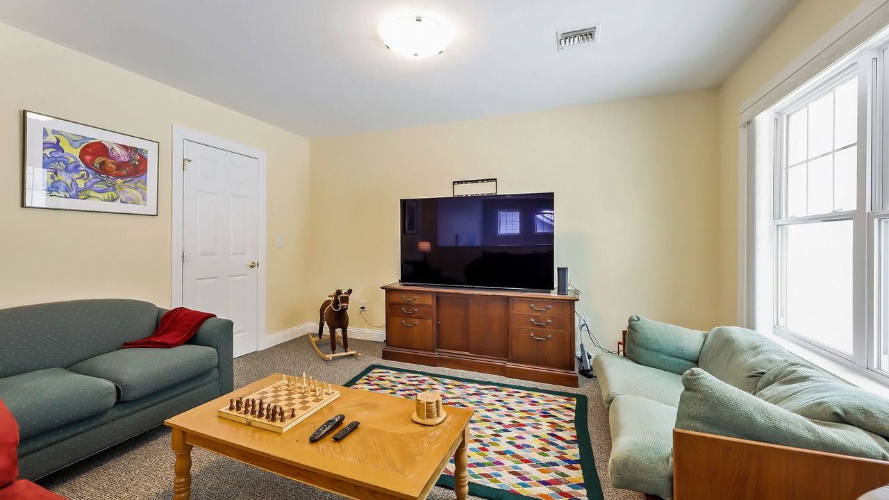 Photo of Livingroom in Pittsfield