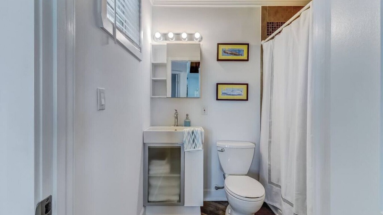 Photo of Bathroom in Fernandina Beach