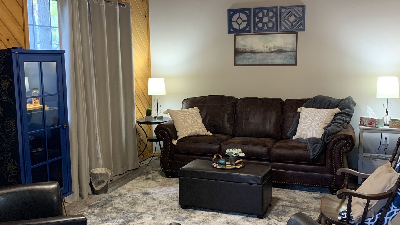Photo of Livingroom in Heavener