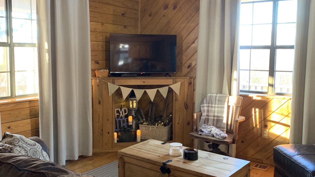 Photo of Livingroom in Heavener
