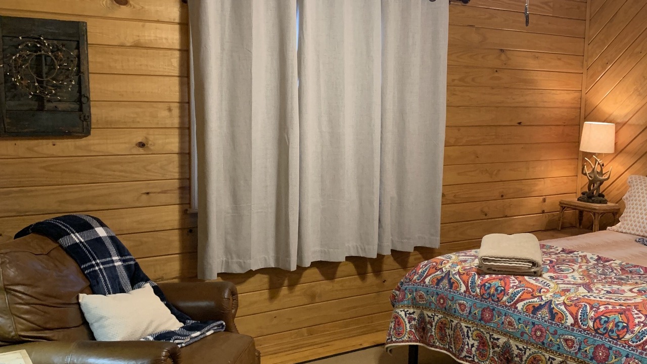 Photo of Bedroom in Heavener