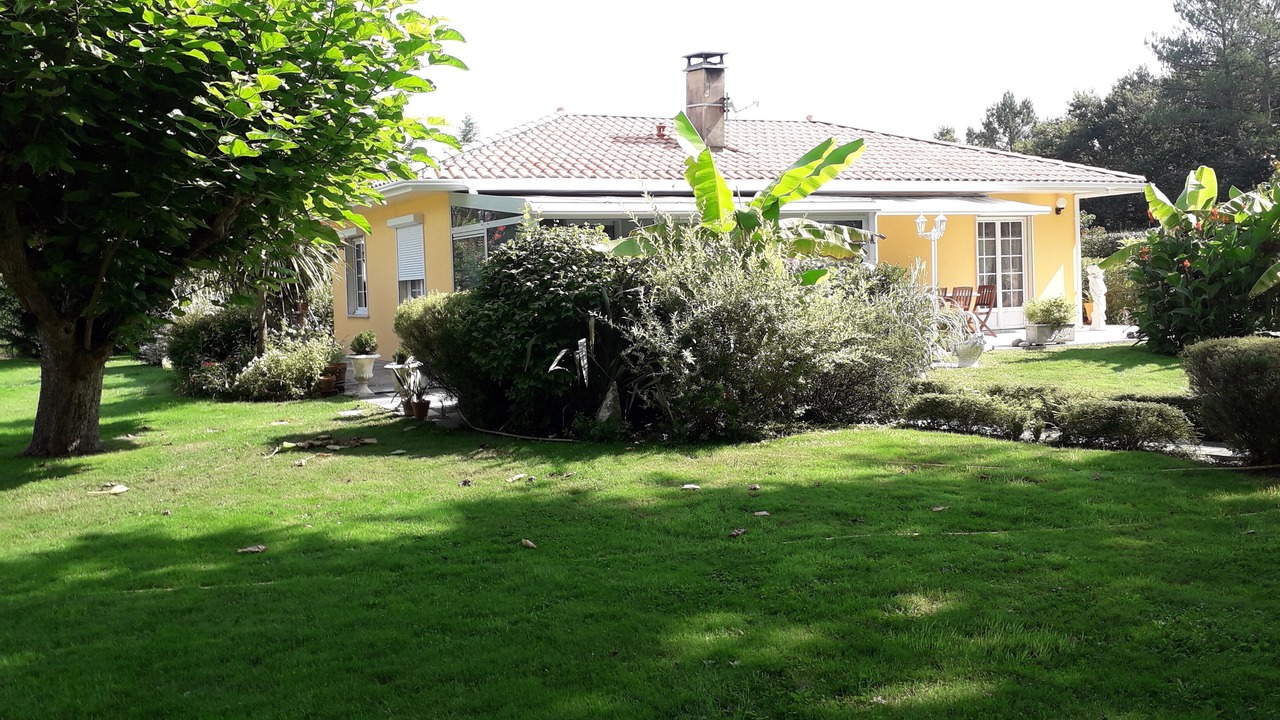 Photo of Outdoor in Saint-Julien-en-Born