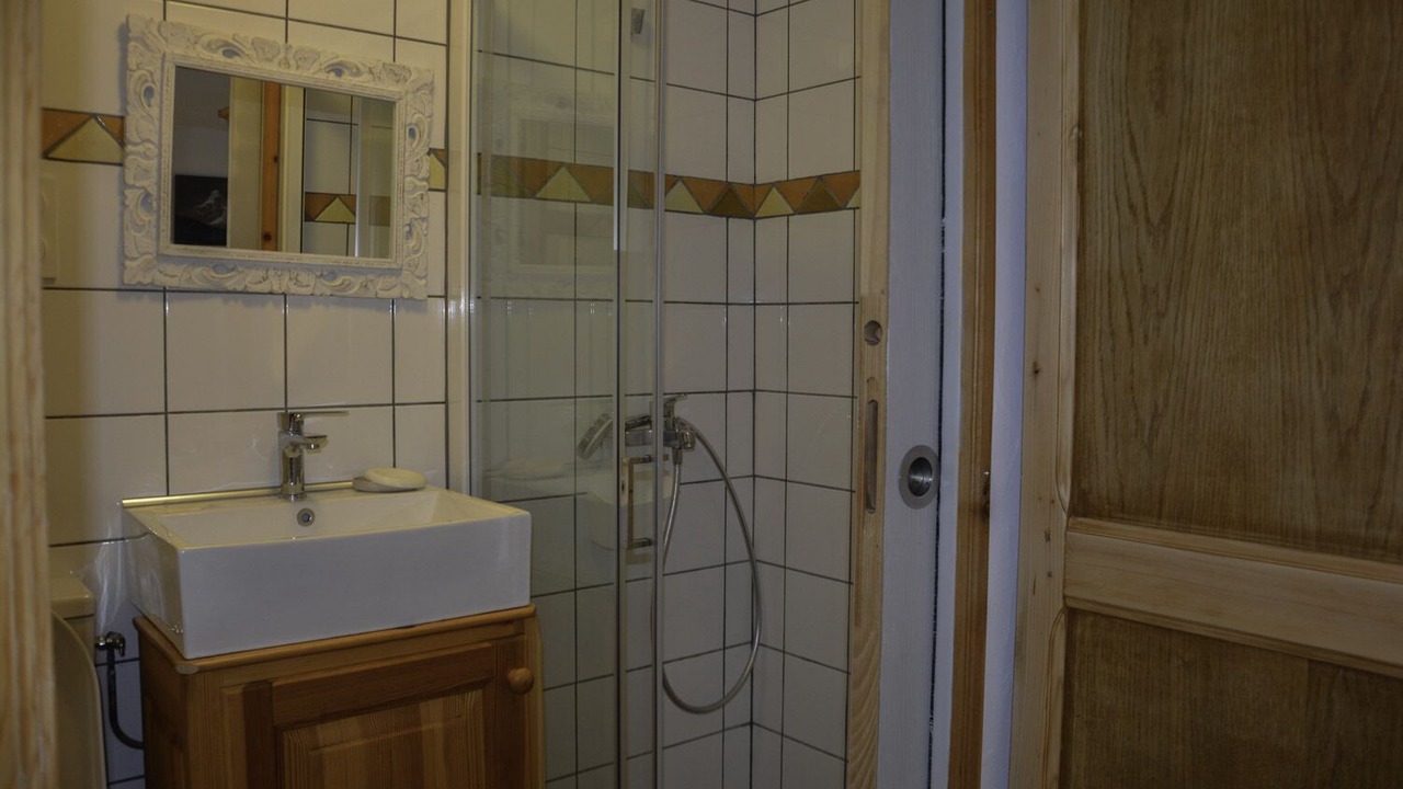 Photo of Bathroom in Molines-en-Queyras