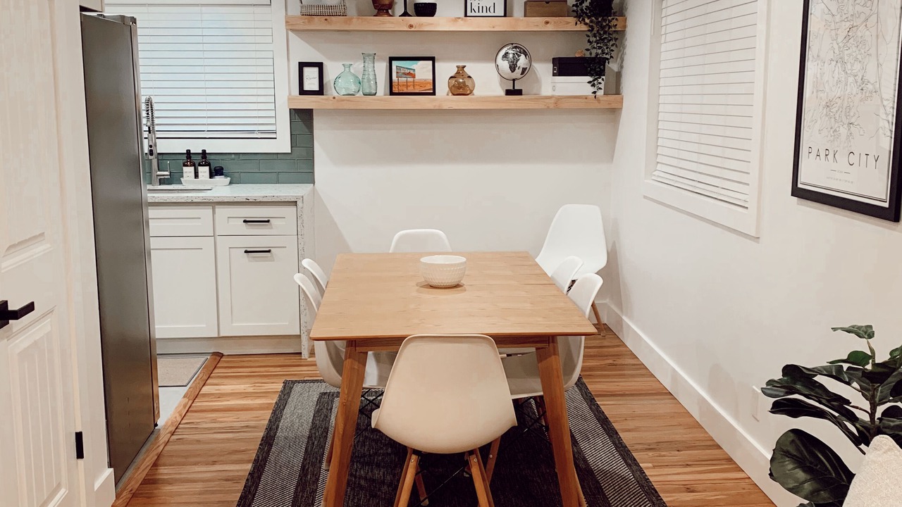 Photo of Livingroom in North Salt Lake