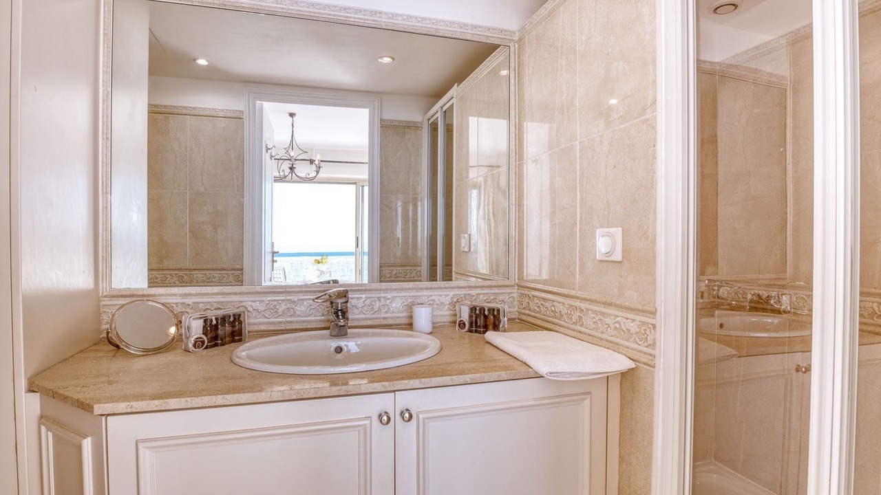 Photo of Bathroom in Les Baumettes