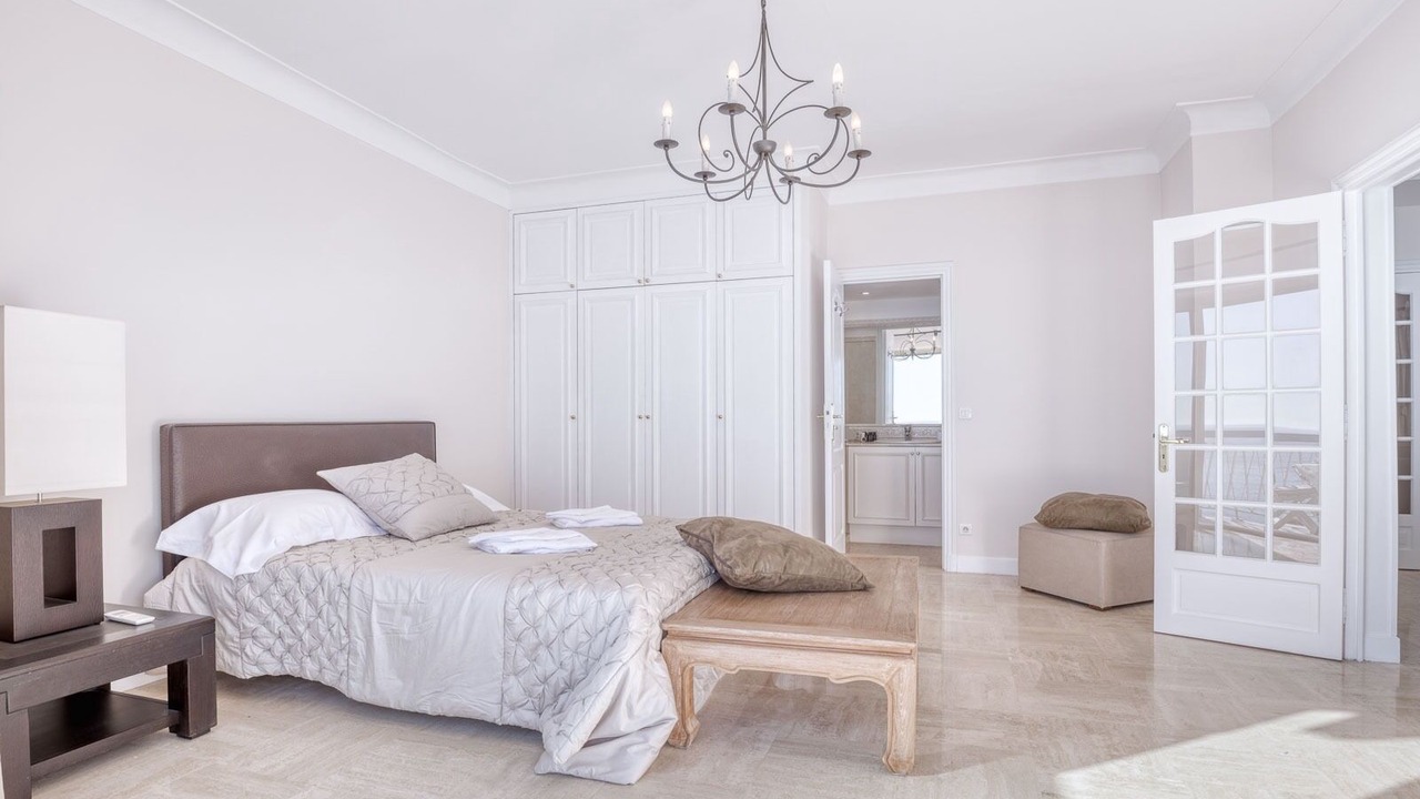 Photo of Bedroom in Les Baumettes