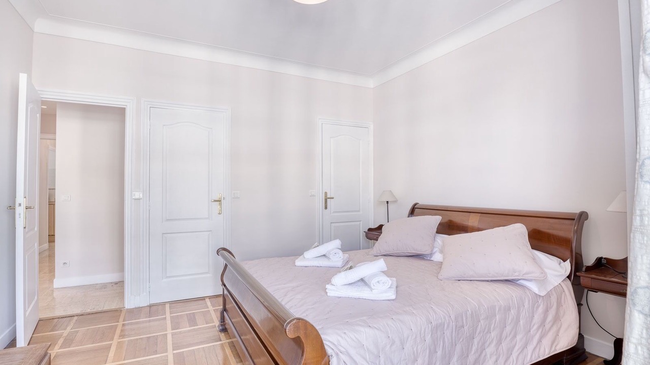 Photo of Bedroom in Les Baumettes