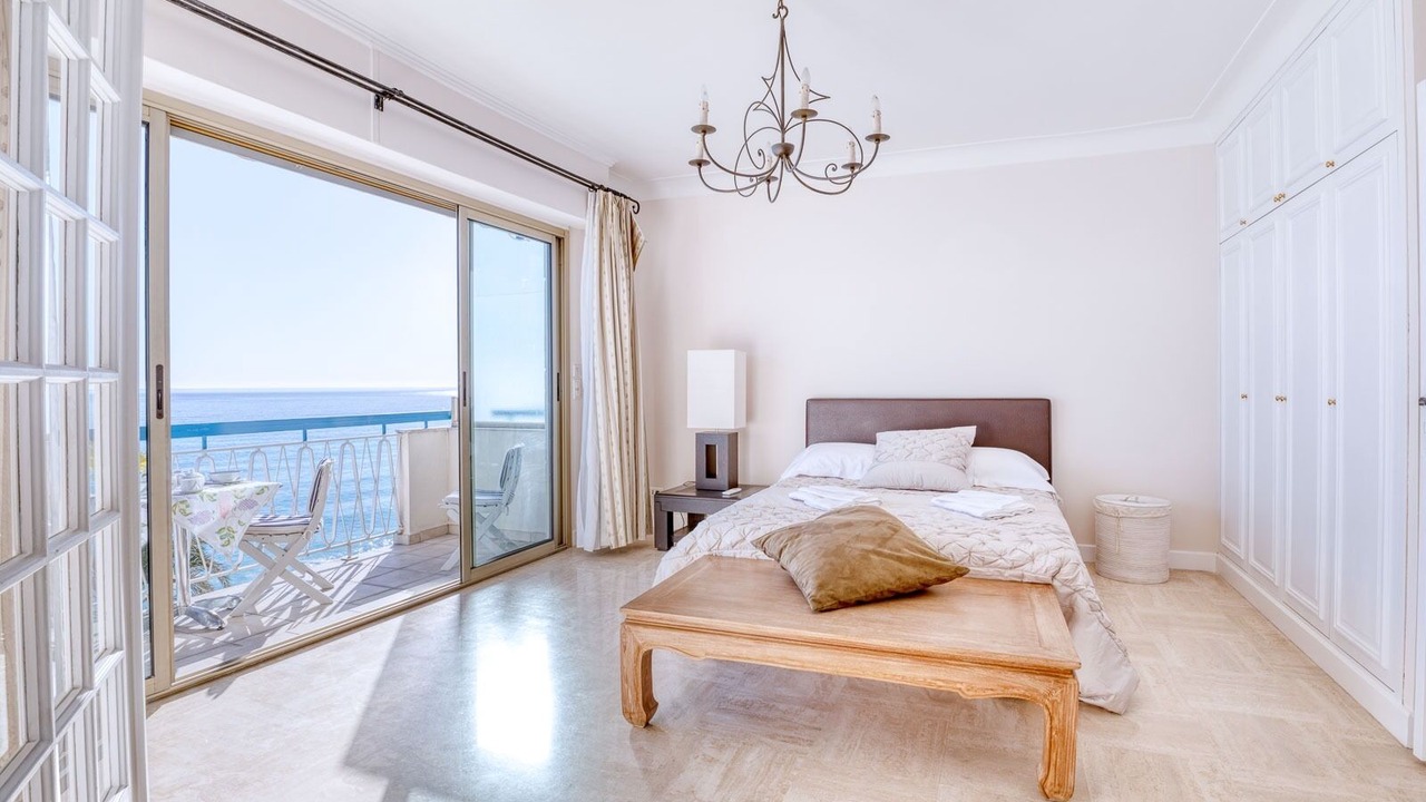 Photo of Bedroom in Les Baumettes