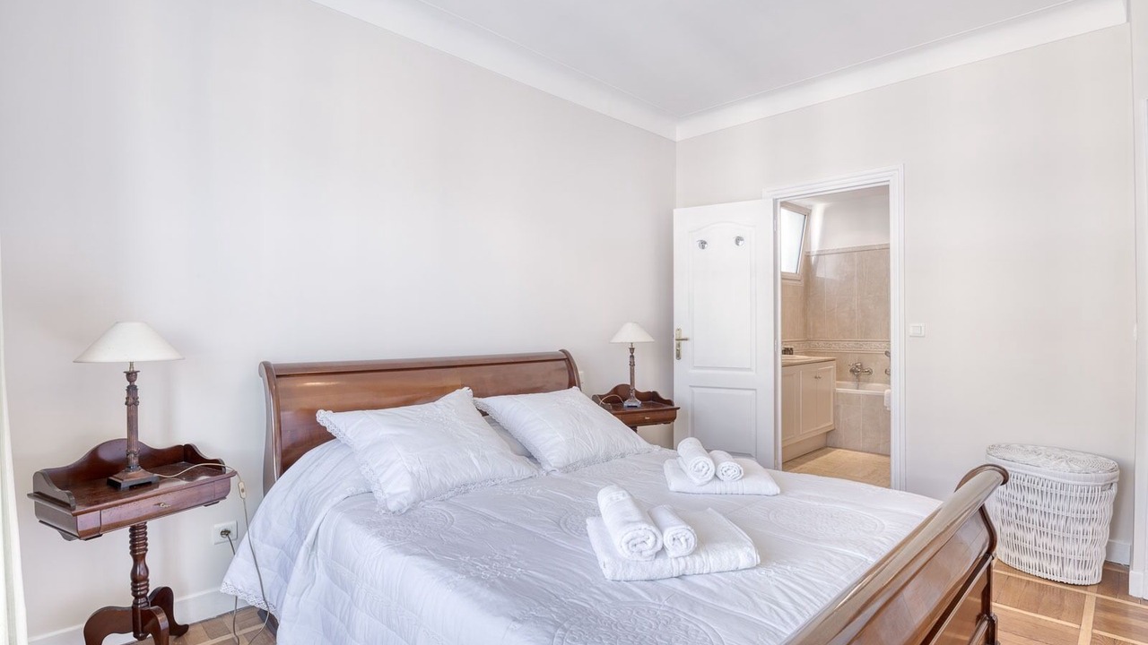 Photo of Bedroom in Les Baumettes