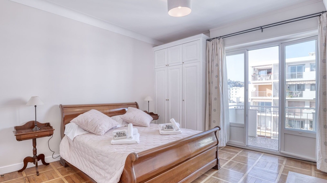 Photo of Bedroom in Les Baumettes