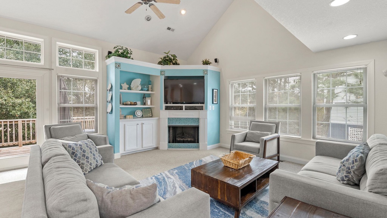 Photo of Livingroom in Corolla Light