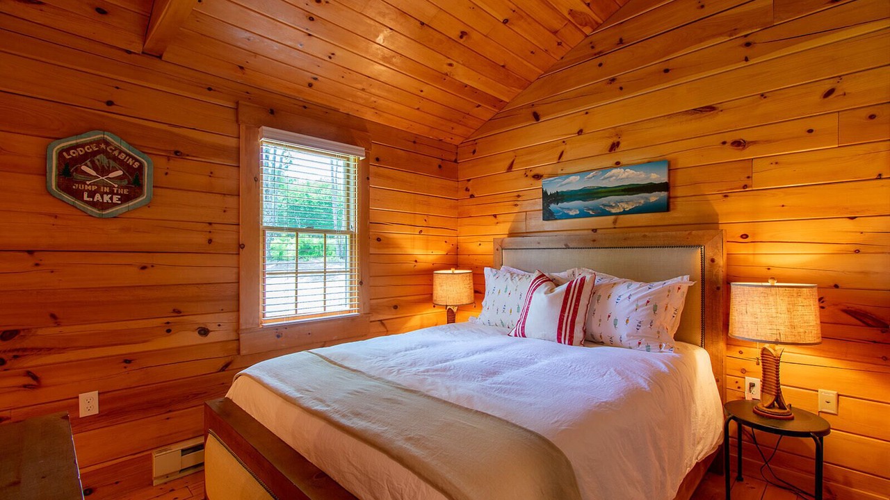 Photo of Bedroom in Lincolnville
